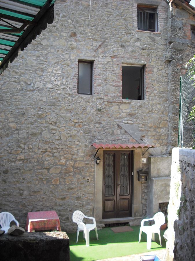 Bagni di Lucca Ref 4717 Italy Property Guide