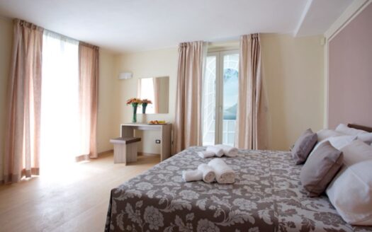 Sala Comacina Ref: 5225