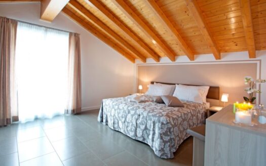 Sala Comacina Ref: 5225