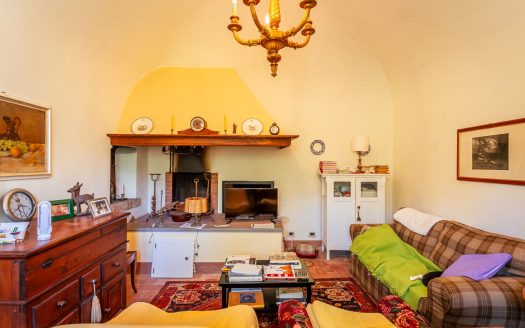 Casciana Terme Ref: 5503